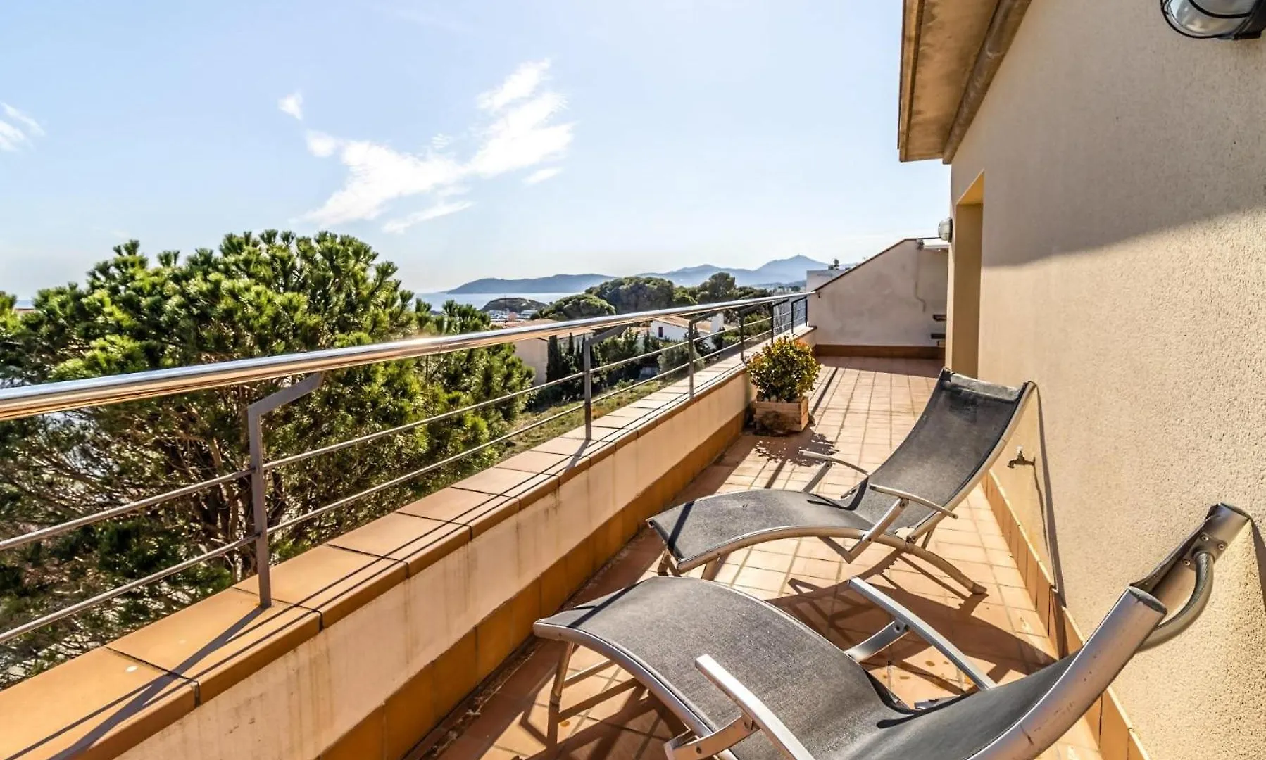 Sant Genis 191 Atico Con Terraza Y Vistas Apartment Llanca